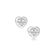 Return to Tiffany Heart Tag Earrings in Sterling Silver with a Diamond, Mini